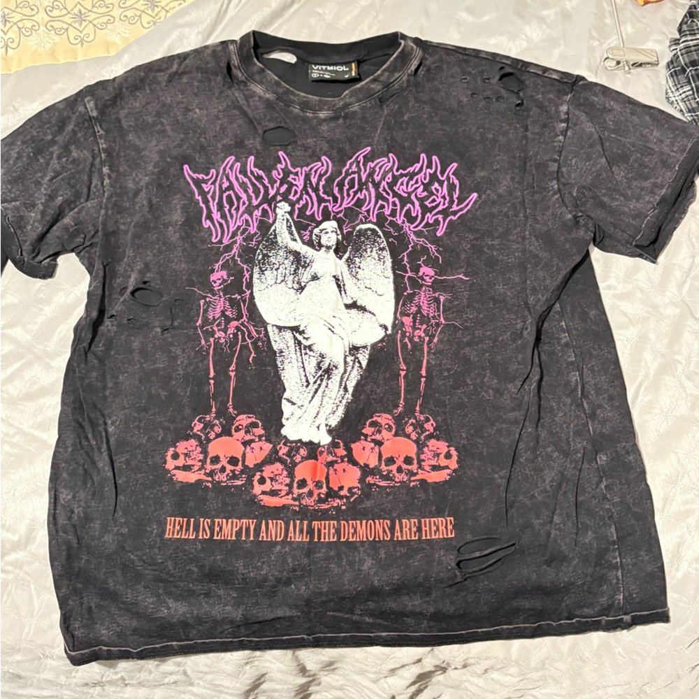 “Fallen Angel” Graphic Tee